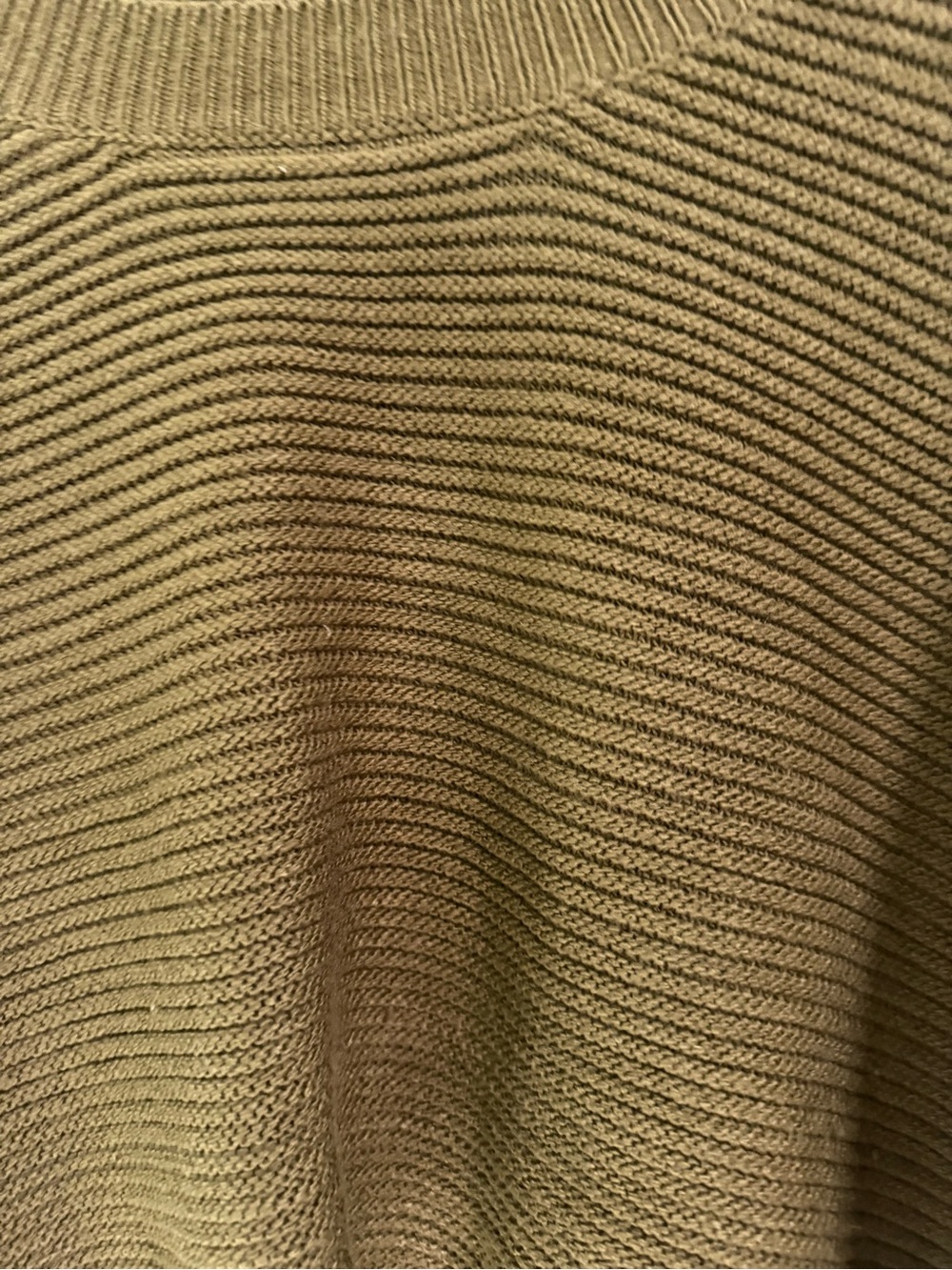 Lilyful Olive Green Cropped Knit Sweater Dolman Sleeve M - Picture 2 of 5